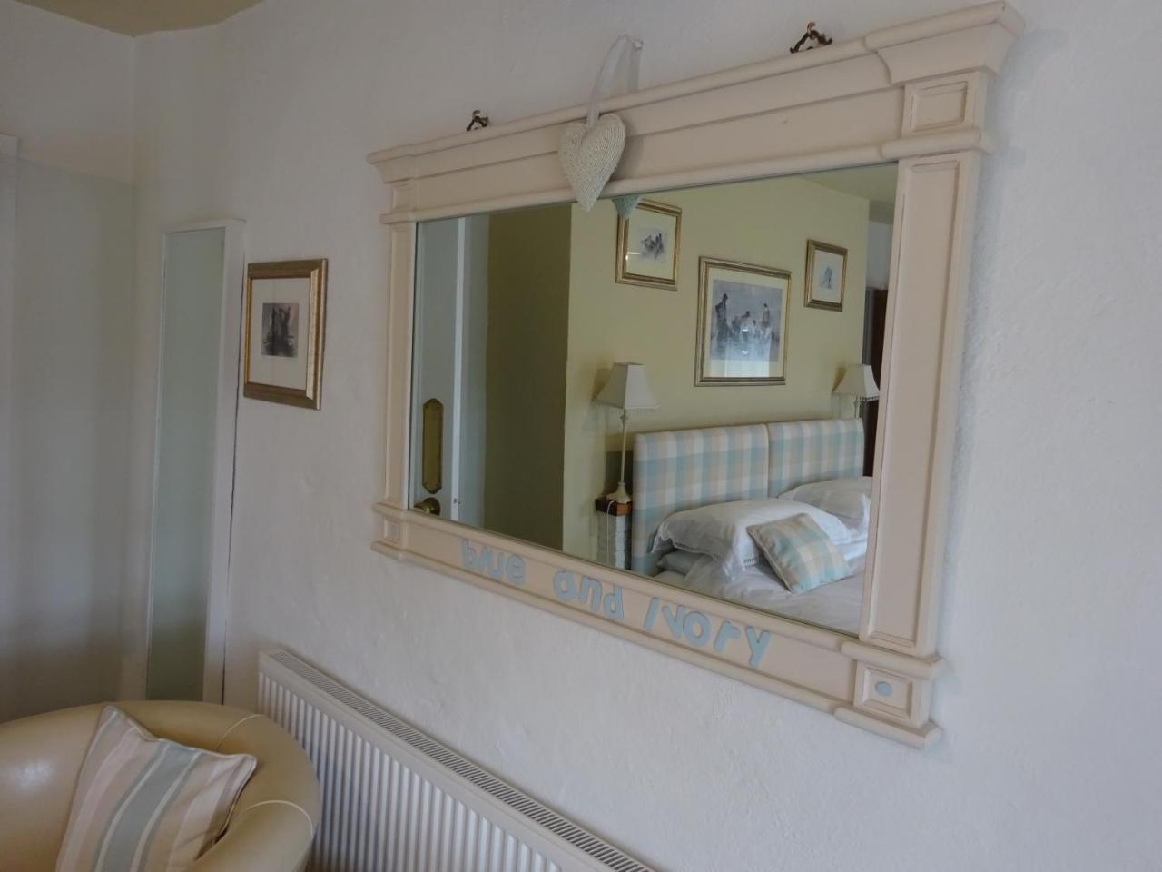 מורבה נבין Yr Hen Felin - The Old Mill B&B מראה חיצוני תמונה